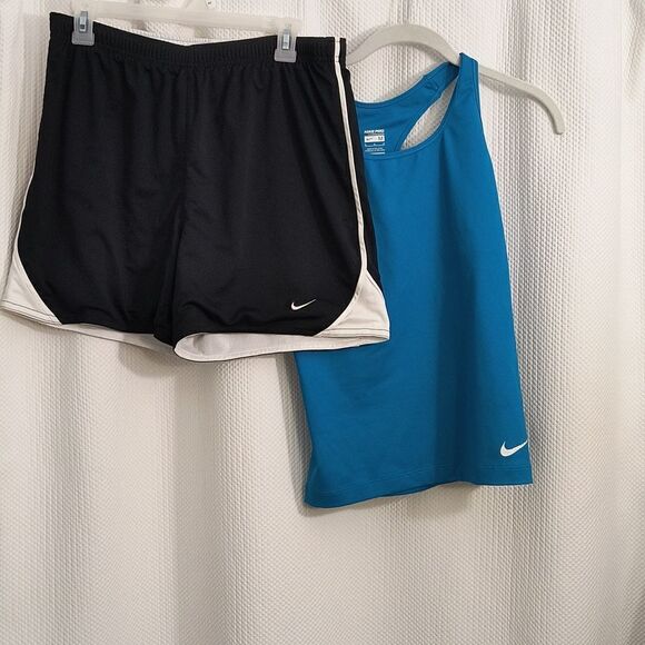 Nike Pants - ❤️Nike Shorts and Tank Women's